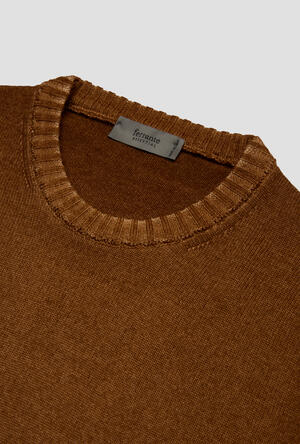 Garmentn dyed two yarn crew neck ESSENTIAL - Ferrante | img vers.300x/