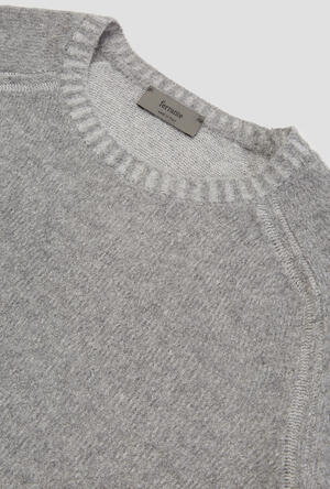 Bouclè crew neck MAIN - Ferrante | img vers.300x/