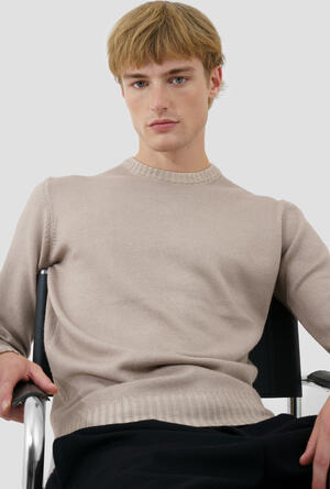 Garmentn dyed two yarn crew neck ESSENTIAL - Ferrante | img vers.300x/