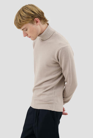 Garment dyed two-thread turtleneck ESSENTIAL - Ferrante | img vers.300x/