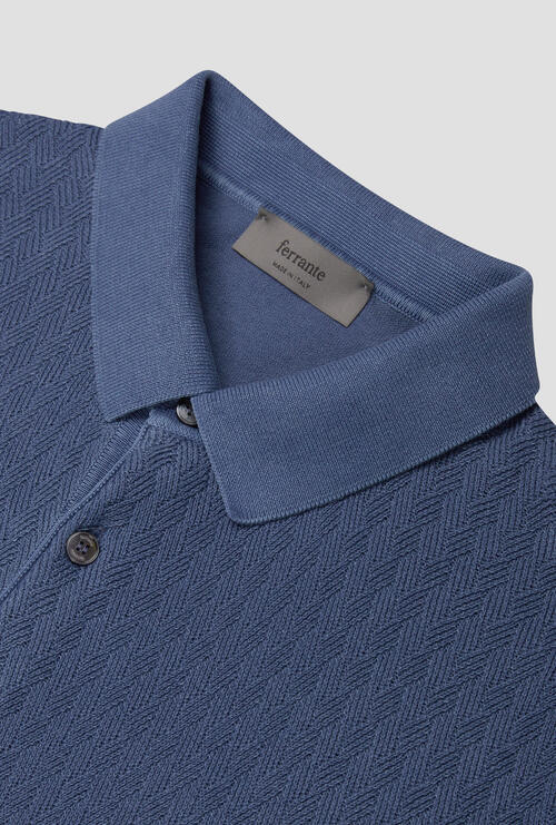 Knitted polo shirt with workmanship Blue