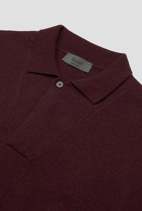 Carded wool buttonless polo shirt Wine