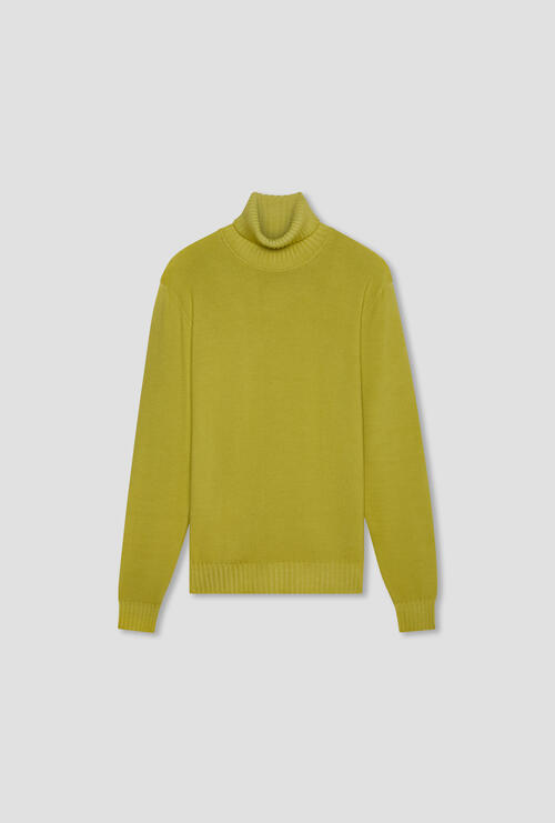 Garment dyed two-thread turtleneck Lime