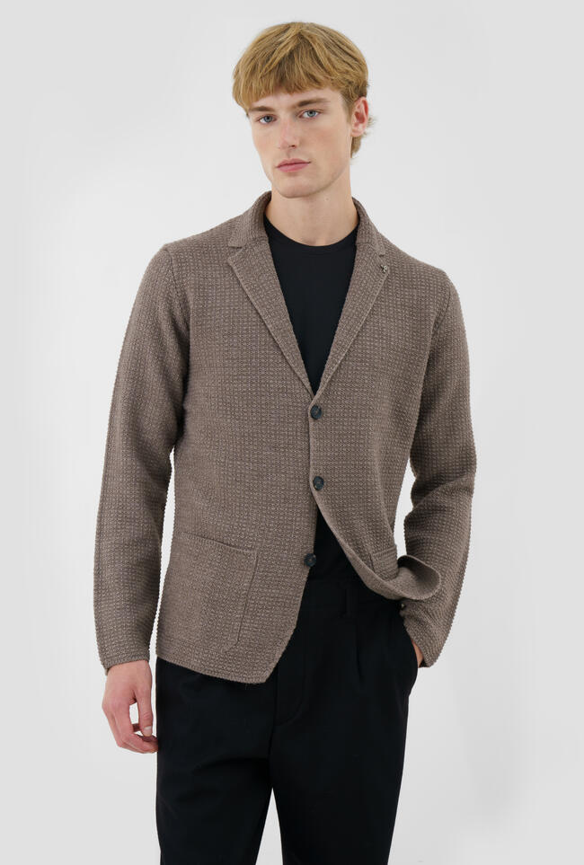 Knitted jacket with workmanship MAIN - Ferrante | img vers.1300x/